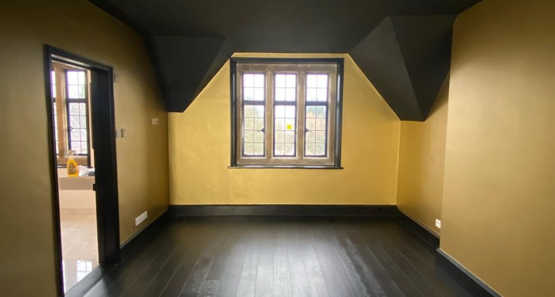 Paint vs. Wallpaper: Which is the Better Option for Your Home?